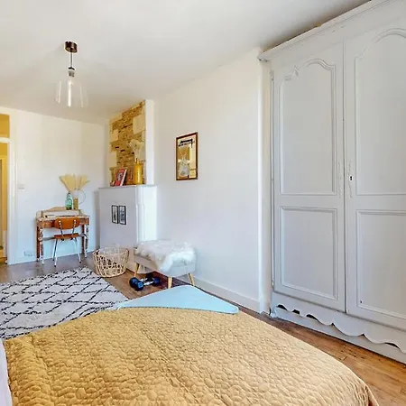 Charakter Haus In Perfekter Lage Neben Fluss Inkl Ruhiger Terrasse Verteuil-sur-Charente