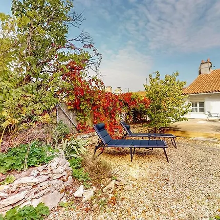 Charakter Haus In Perfekter Lage Neben Fluss Inkl Ruhiger Terrasse